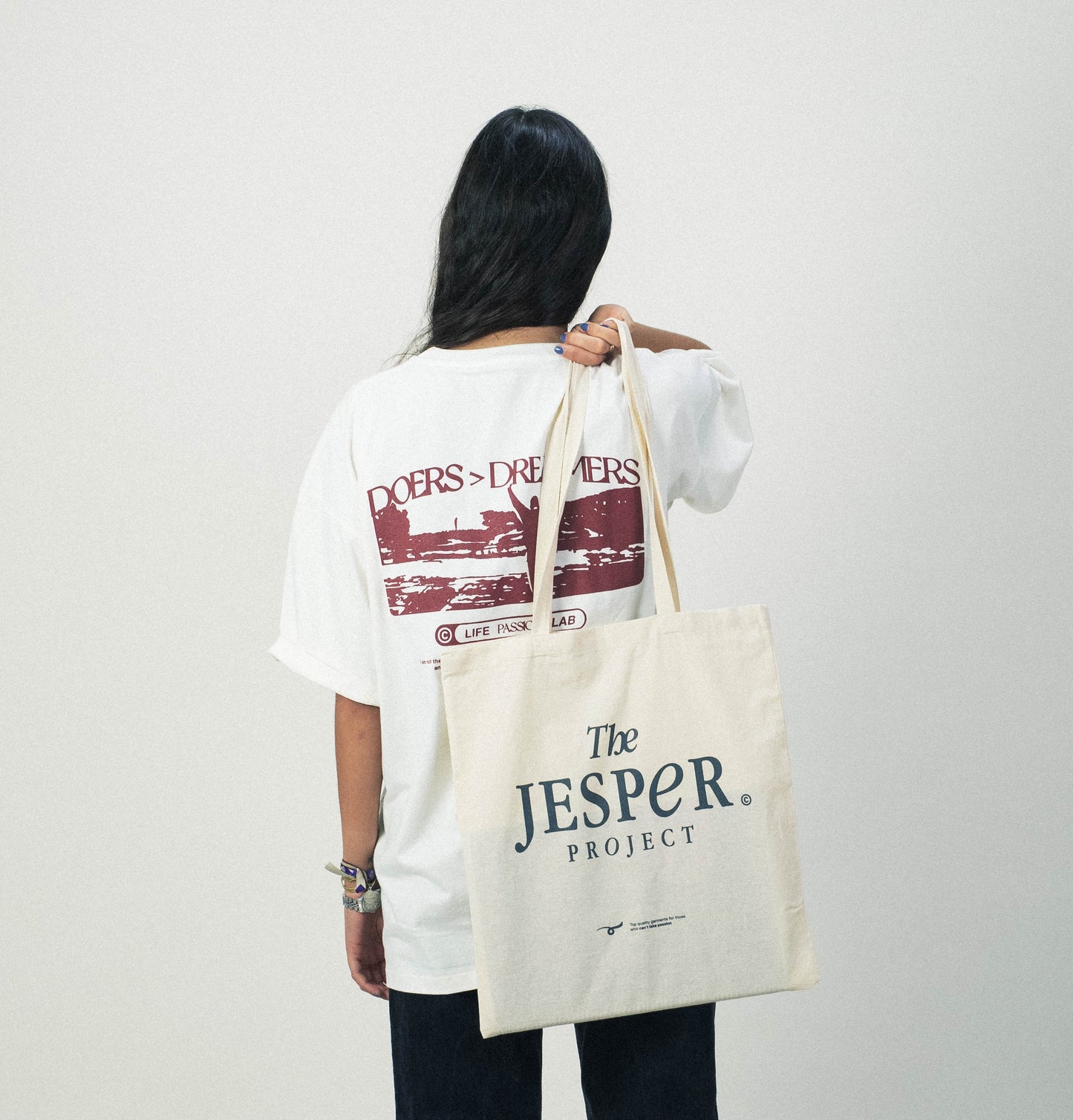 DOERS TEE